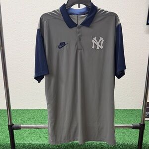 Nike Dri-Fit Yankees Men's Polo Shirt New without tags.